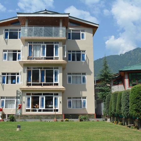 Hotel Royale Comfort Pahalgam Ngoại thất bức ảnh
