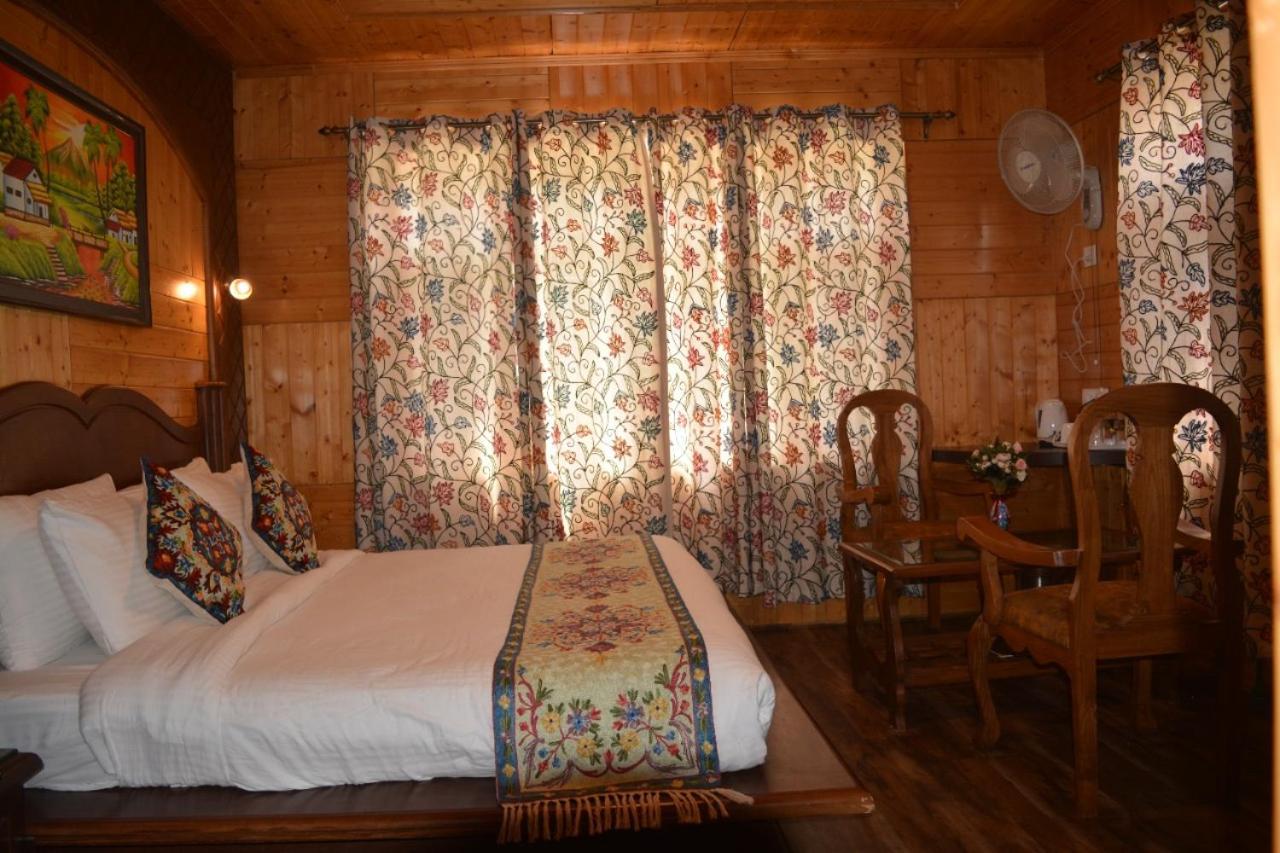 Hotel Royale Comfort Pahalgam Ngoại thất bức ảnh